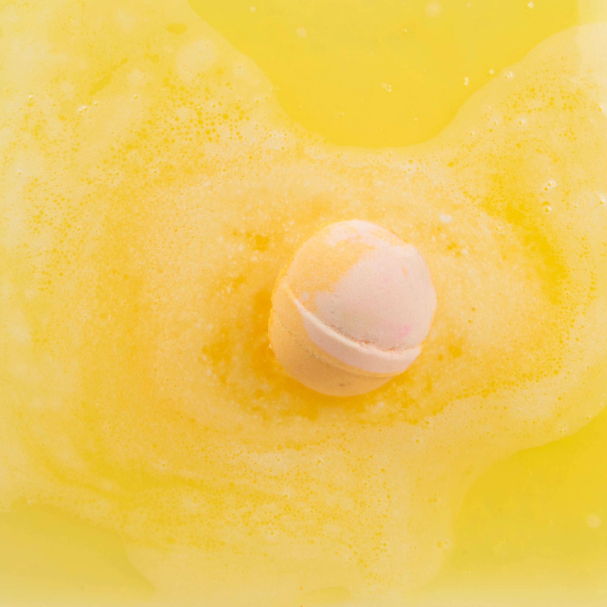 Topaz - Coconut Milk Bath Bomb