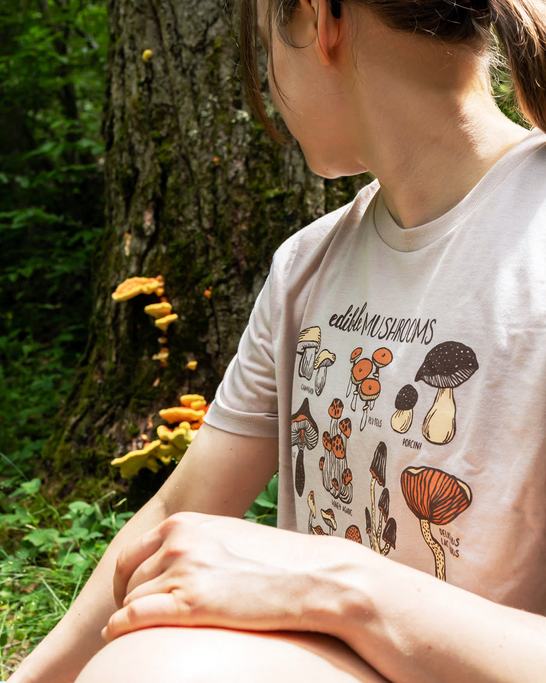 Edible Mushrooms Unisex Tee | Heather Tan