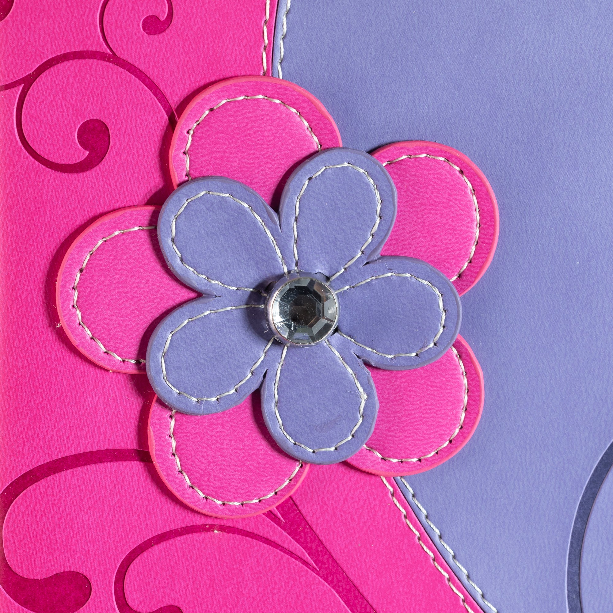 Divine Details: Bible Cover Pink - Daisy Filled W/Joy