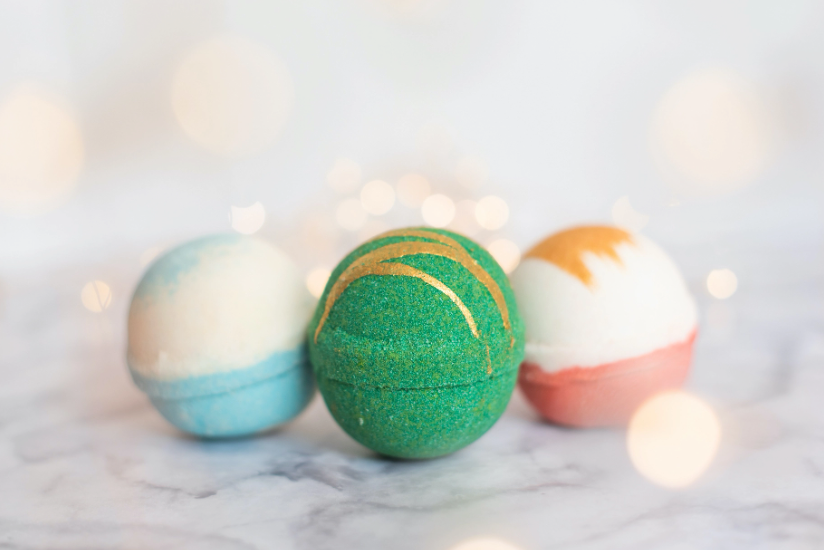 Holly Jolly Bath Bomb