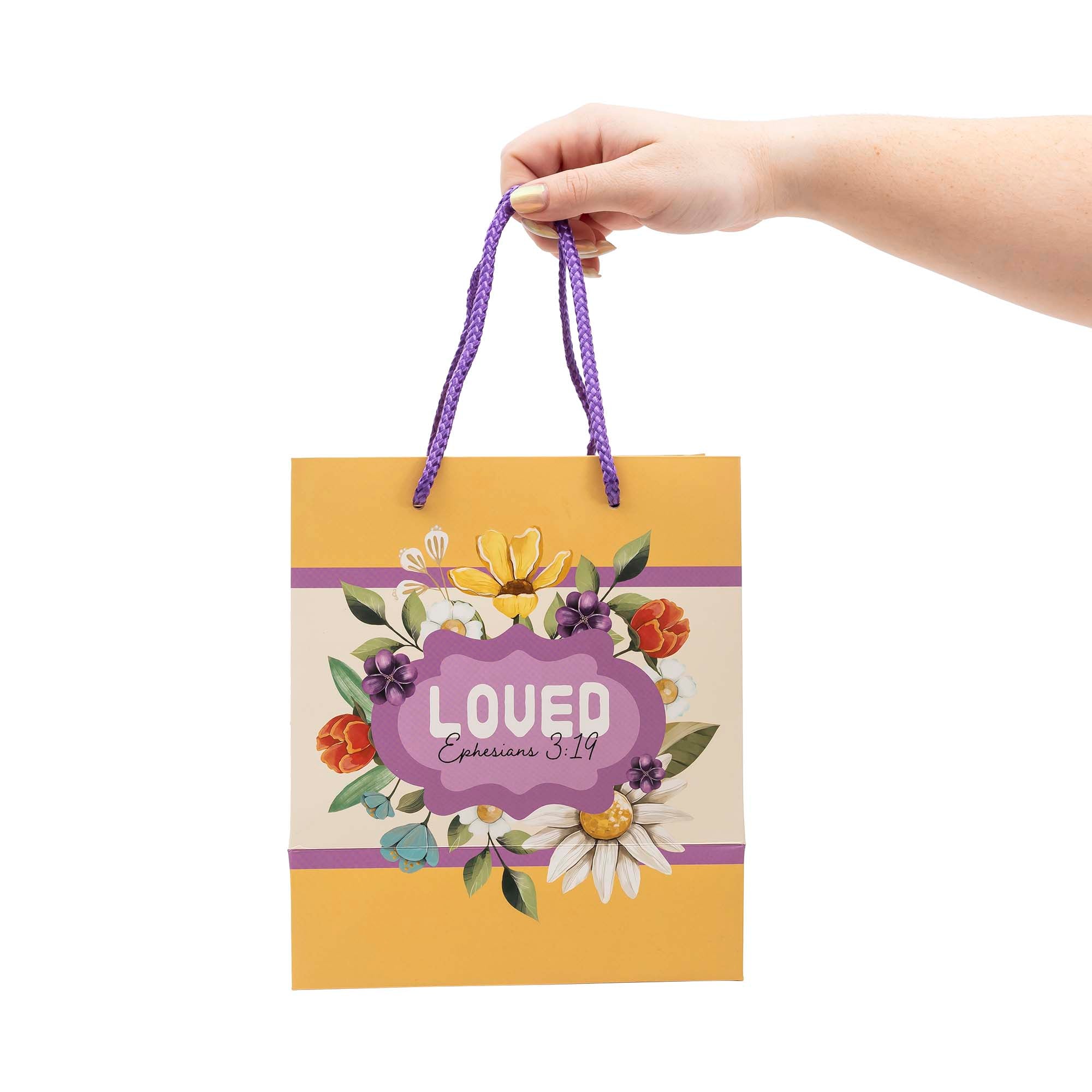 Gift Bag: Loved (Ephesians 3:19)