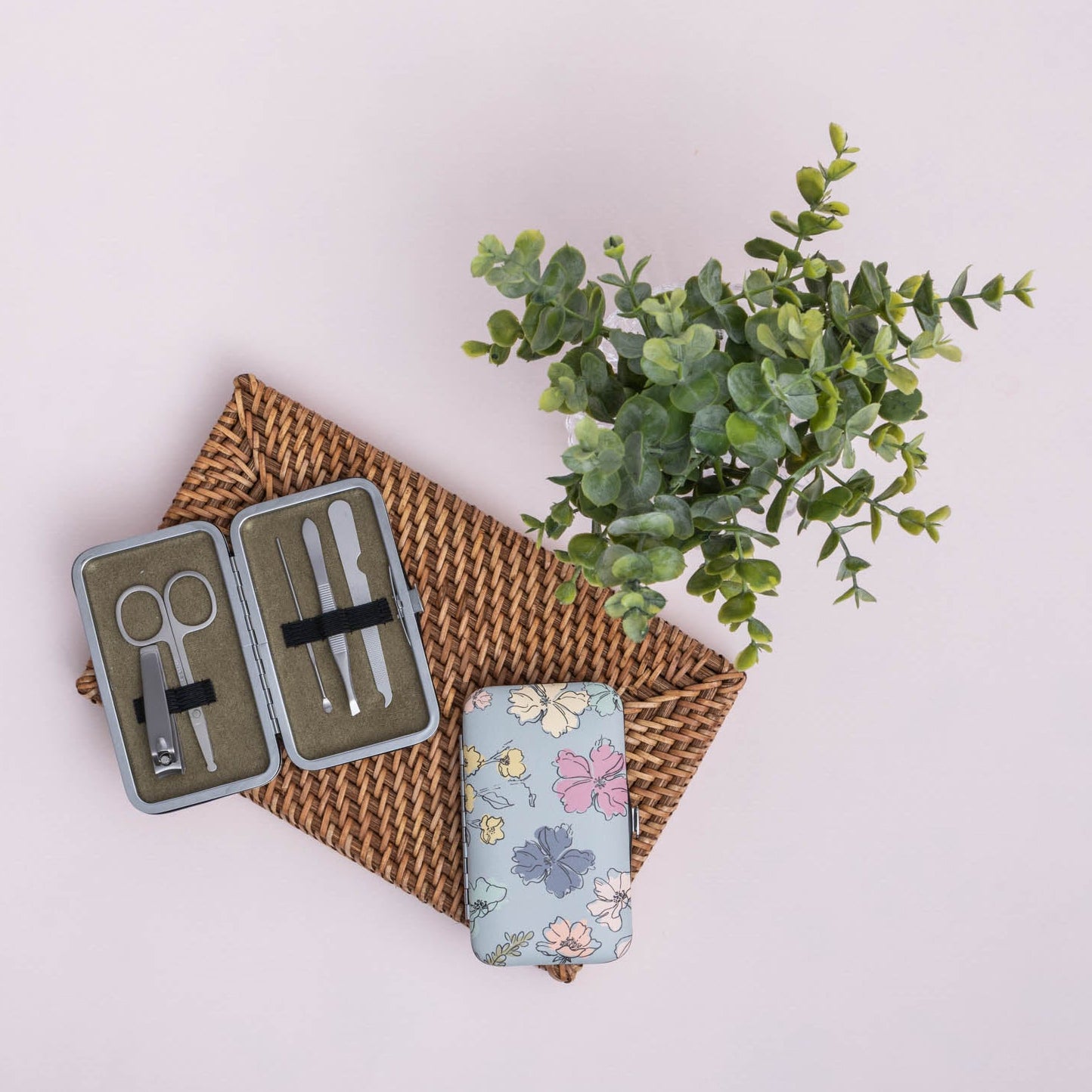 Manicure Set: Wild Blossom Blue