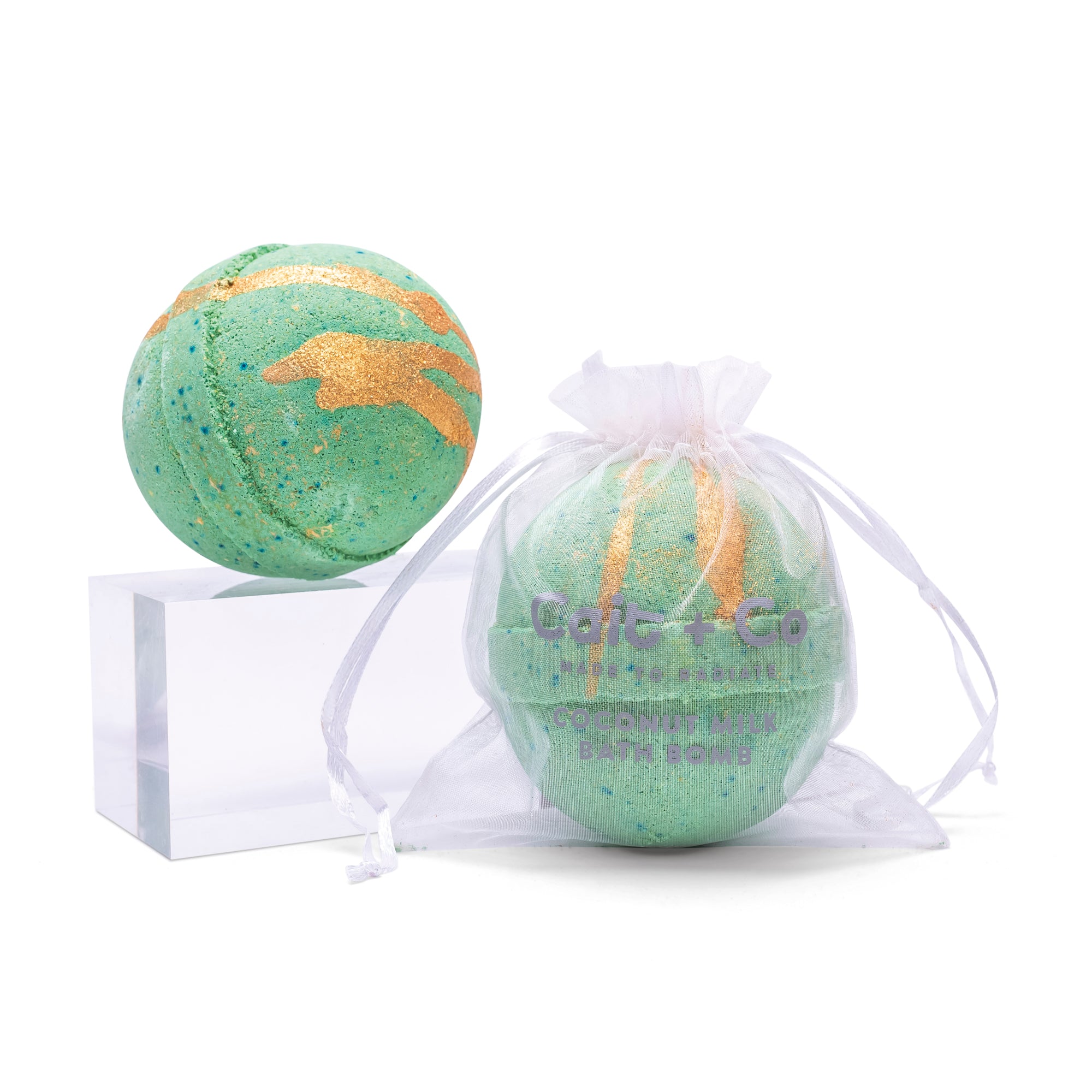 Holly Jolly Bath Bomb